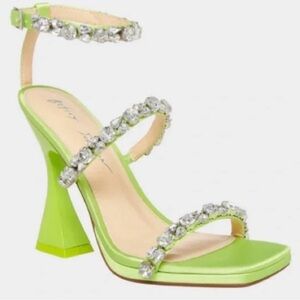 NEW Betsey Johnson Satin& Rhinestones Heels Size 7